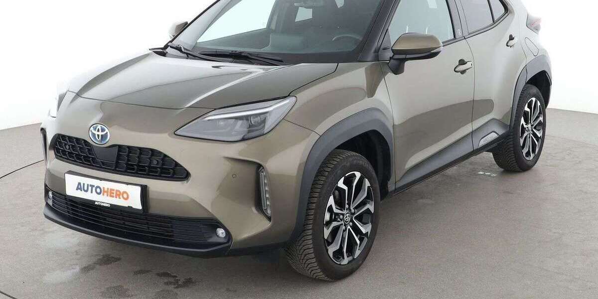 Toyota Yaris Cross 35.066 km 23.820 € Berlin 14059