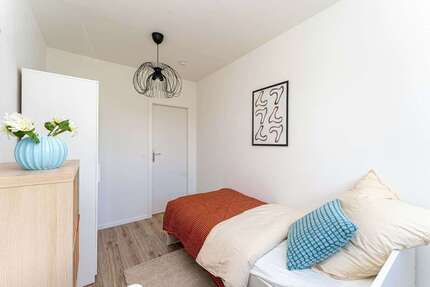 Zimmer Potsdam Stern - 630&euro; | Angebot:26833871