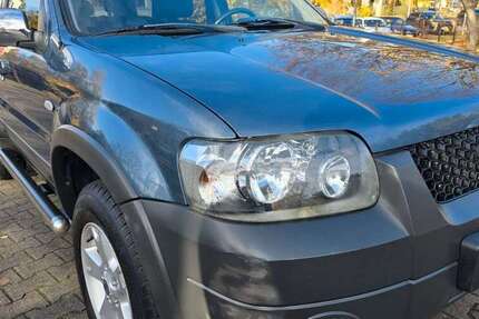 Ford Maverick 114.797 km 3.499 € Berlin 12349