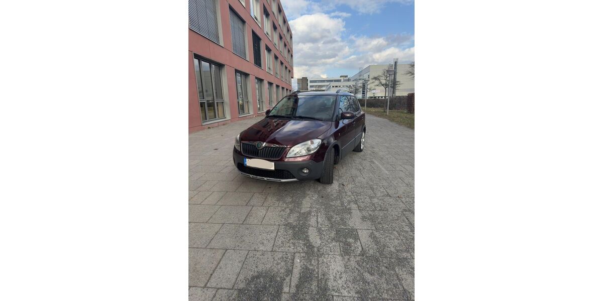 Skoda Fabia 149.999 km 4.299 &euro; Berlin 10179