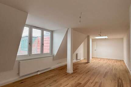 Wohnung zum Mieten in Berlin 2.606,25 € 104.25 m²