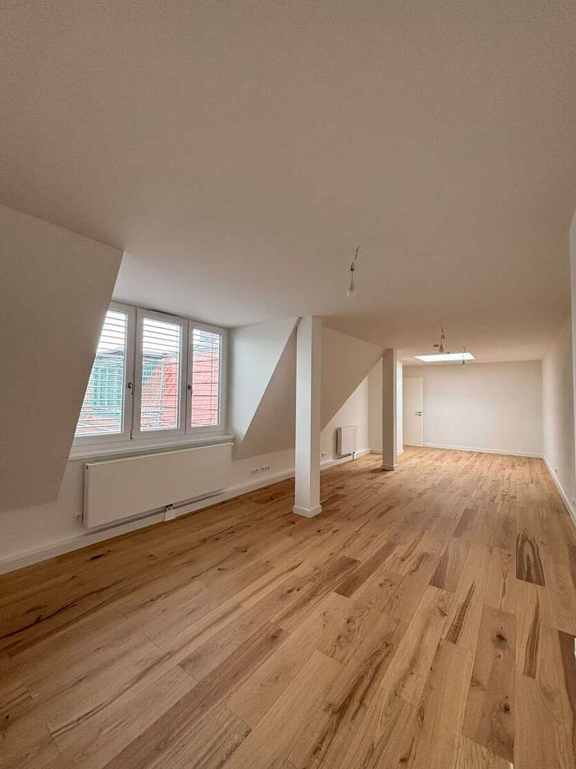 Wohnung zum Mieten in Berlin 2.606,25 € 104.25 m²