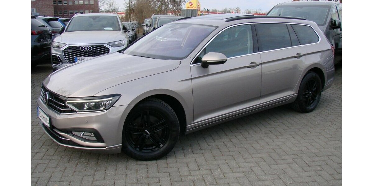 VW Passat 2.0TDi Business Panorama ACC IQ.Light 142.589 km 16.980 &euro; Falkensee 14612
