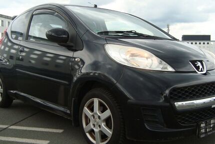 Peugeot 107 22.800 km 4.999 € Berlin 13435