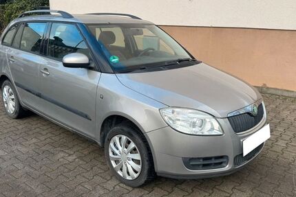 Skoda Fabia 280.000 km 1.500 &euro; Berlin 12045