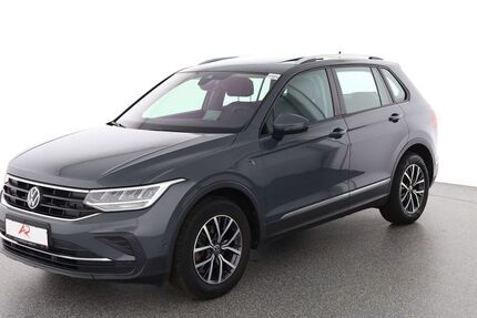 VW Tiguan 77.127 km 24.670 € Schönefeld 12529