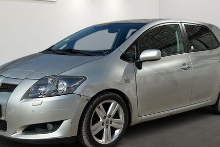 Toyota Auris 120.345 km 1.999 &euro; Berlin 12681