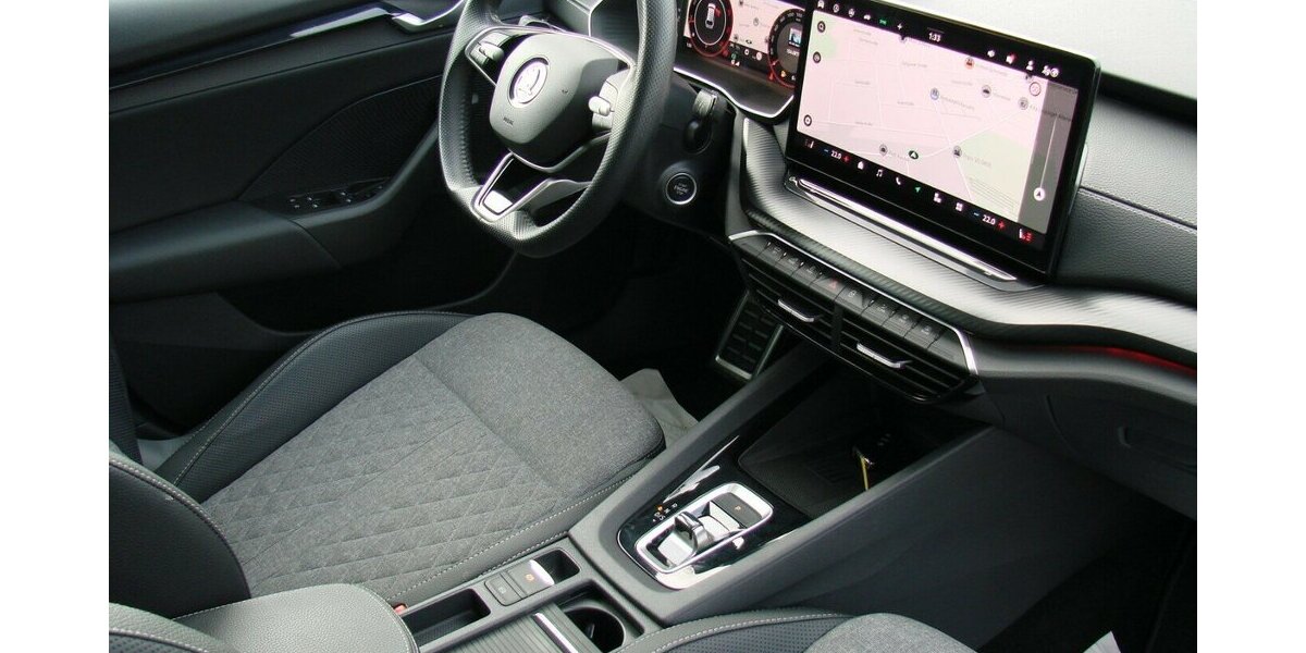 Skoda Octavia 2.0TDi Sportline LED 360º Canton HUD 39.383 km 31.890 &euro; Falkensee 14612