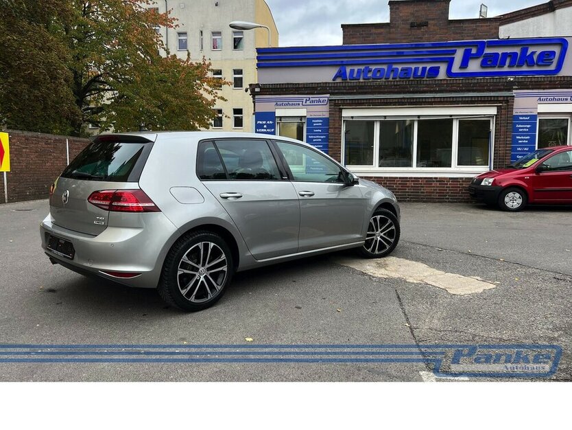 VW Golf VII Allstar BMT*PDC*Xenon*SHZ*Tempo* 94.457 km 12.990 € Berlin 13187
