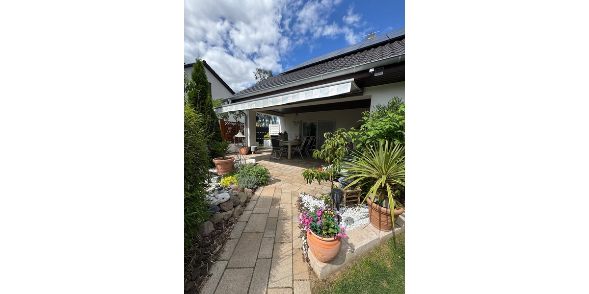 Provisionsfrei! Mediterranes Landhaus mit Wohlfühlgarten und Wellnessbereich in Nauen-Wachow - Einfamilienhaus Nauen | Angebot:27208594