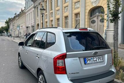 Kia Carnival 296.000 km 1.300 &euro; Werder Havel 14542