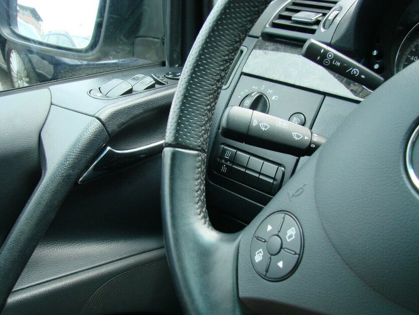 Mercedes-Benz Viano 3.0CDi Ambiente Edition lang Airmatic Bi-Xen 146.571 km 24.980 € Falkensee 14612