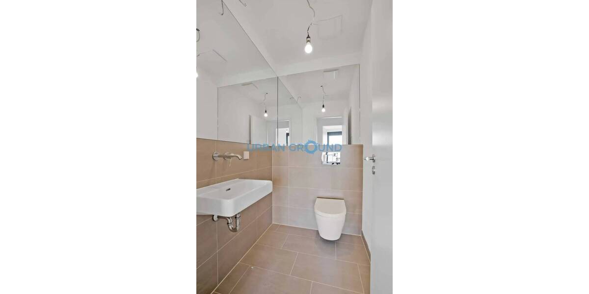 Etagenwohnung Berlin Mitte - 3 Zimmer, 81 m&sup2;, 2.160&euro; | Angebot:26513001