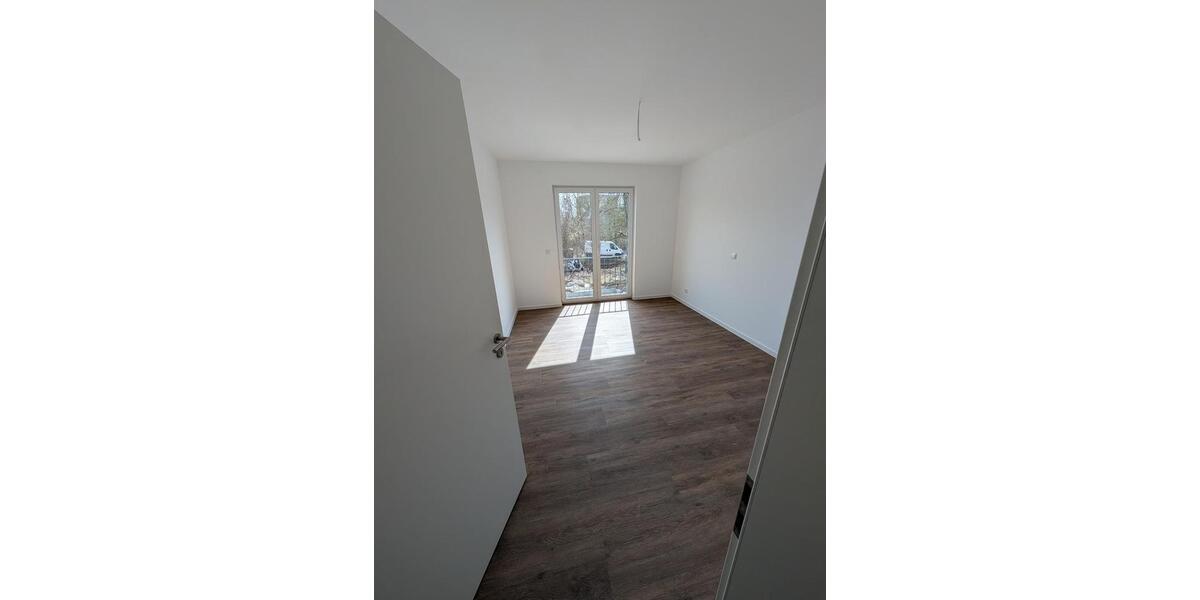 Dachgeschoßwohnung Nauen - 2 Zimmer, 68 m&sup2;, 918&euro; | Angebot:24441295