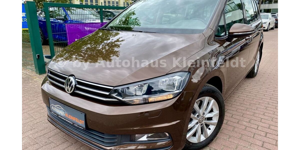 VW Touran 112.508 km 14.690 &euro; Borkheide 14822