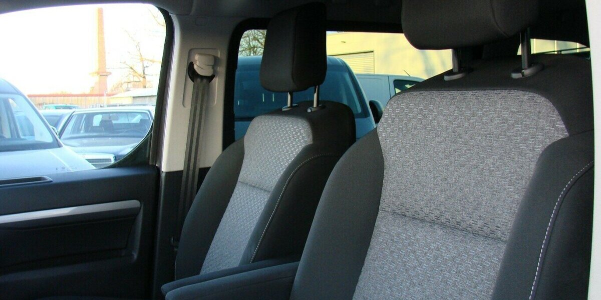 Citroen Spacetourer 180 Plus M, AHK LED Kamera180º 8 Sitze 5.882 km 37.980 &euro; Falkensee 14612