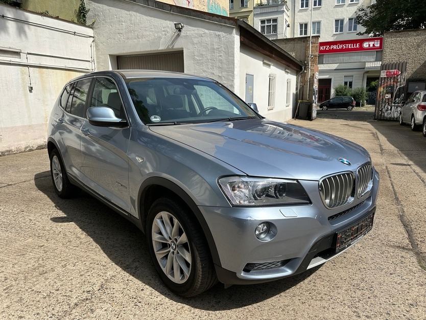 BMW X3 xDrive30d xLine Head Up Kamera Leder AHK 199.567 km 13.299 € Berlin 10247