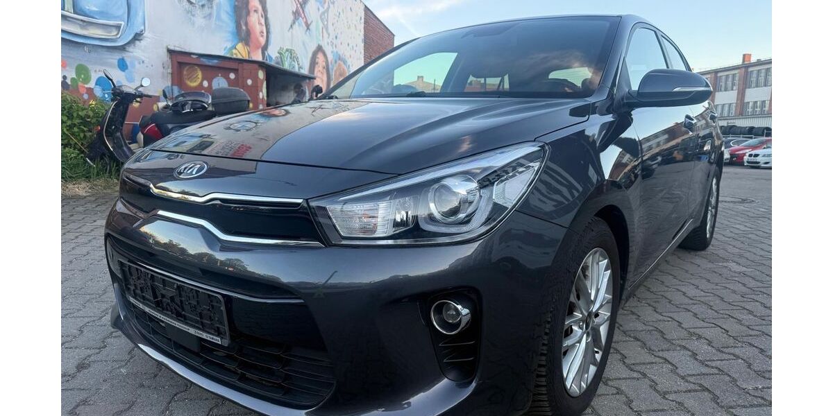Kia Rio 68.000 km 10.500 &euro; Berlin 13585