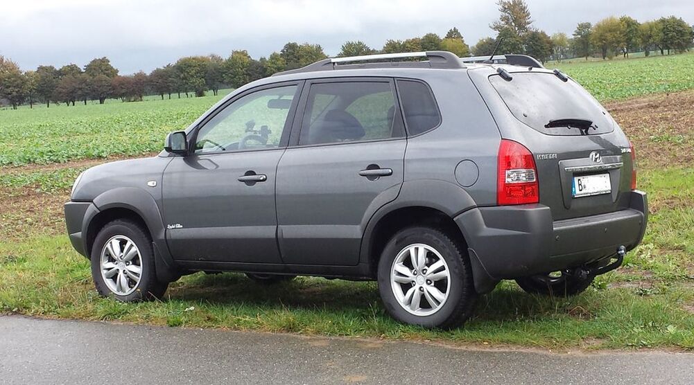 Hyundai TUCSON 98.800 km 10.000 € Berlin 12621