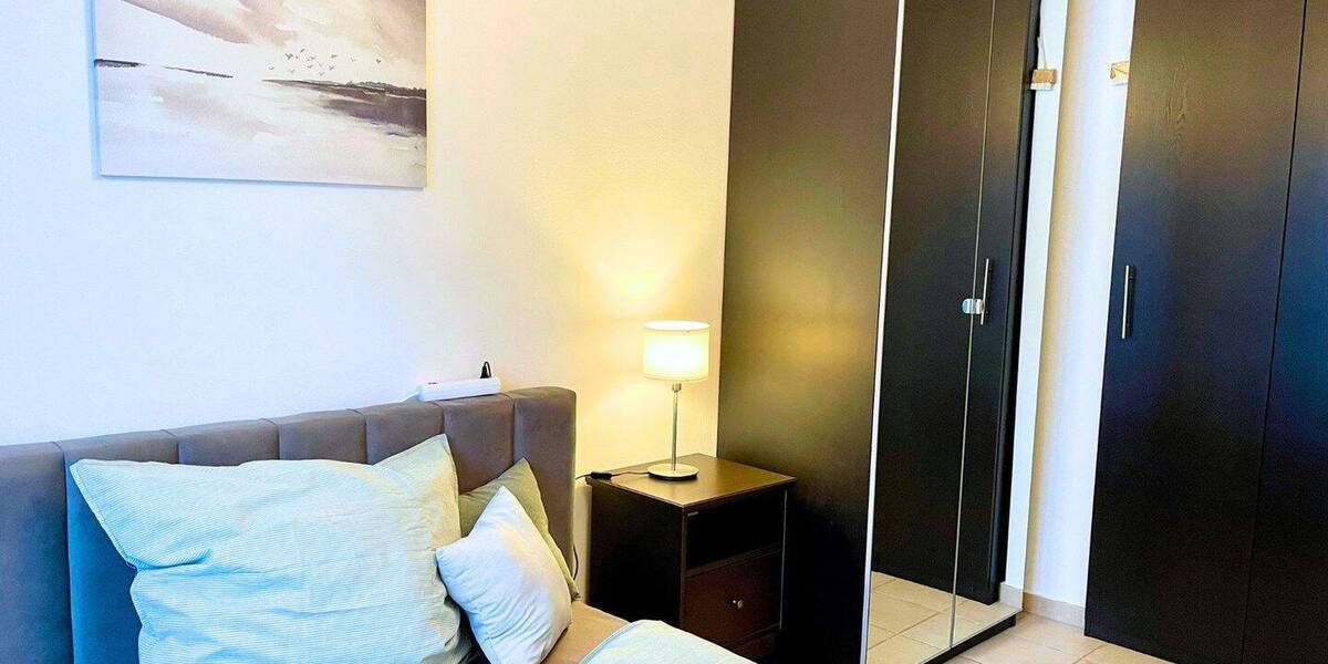 Etagenwohnung Berlin Charlottenburg - 2 Zimmer, 73 m&sup2;, 1.800&euro; | Angebot:26257986