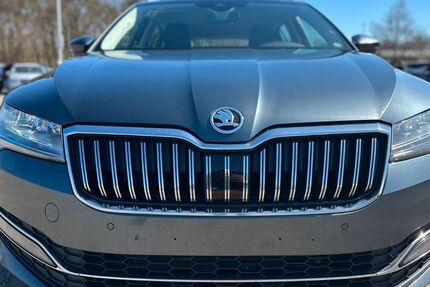 Skoda Superb 166.000 km 16.499 &euro; Blankenfelde-Mahlow 15831