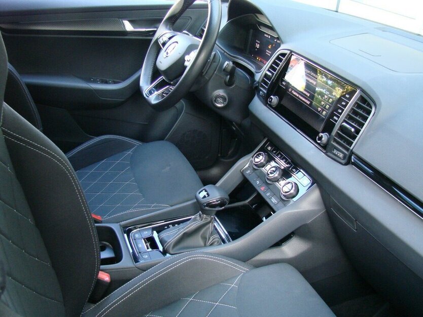 Skoda Karoq 1.5TSi Sportline ACC Navi LED Kamera 33.284 km 31.980 € Falkensee 14612