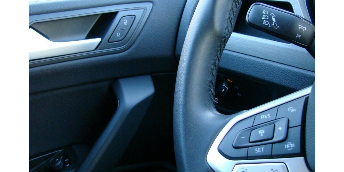 VW Touran 1.5TSi Comfortline 7-Sitzer LED ACC Standhe 18.601 km 31.980 &euro; Falkensee 14612