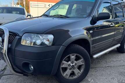 Ford Maverick 203.000 km 5.900 € Berlin 13127