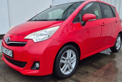 Toyota Verso-S 182.000 km 5.499 &euro; Berlin 13125