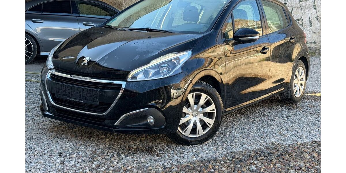 Peugeot 208 70.000 km 5.450 &euro; Berlin 10245