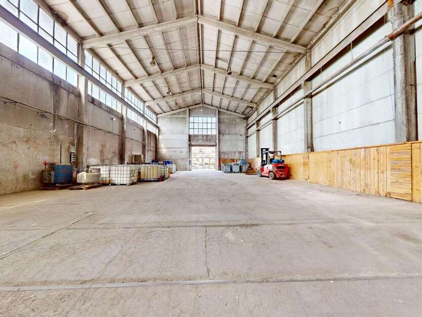 Halle in Berlin 12.000 € 2092 m²