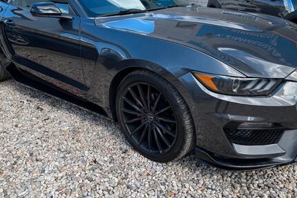 Ford Mustang 105.500 km 26.399 € Berlin 13599