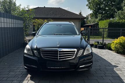 Mercedes E 220