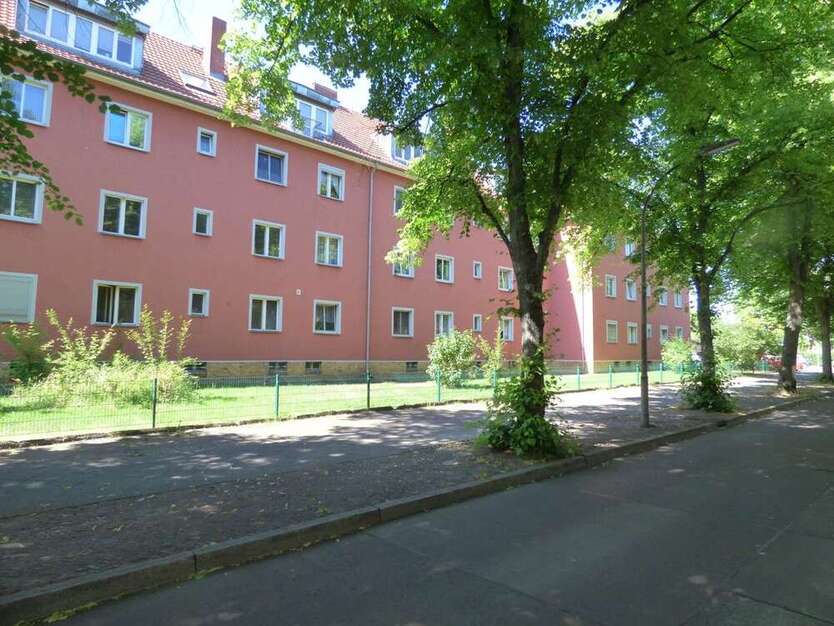 Wohnung zum Kaufen in Berlin-Reinickendorf 109.000 € 34.31 m²