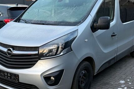 Opel Vivaro 496.000 km 7.200 &euro; Berlin 12351
