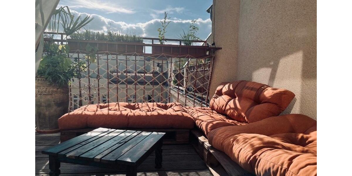 Dachgeschoßwohnung Berlin Friedrichshain-Kreuzberg - 3 Zimmer, 100 m&sup2;, 2.000&euro; | Angebot:26022400