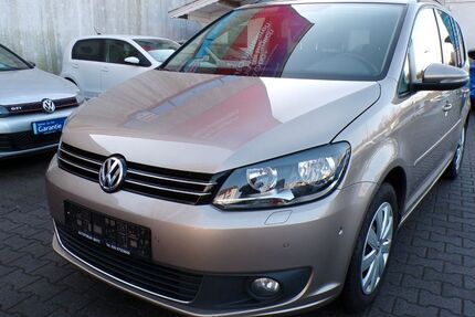 VW Touran 221.000 km 6.990 &euro; Berlin 12347
