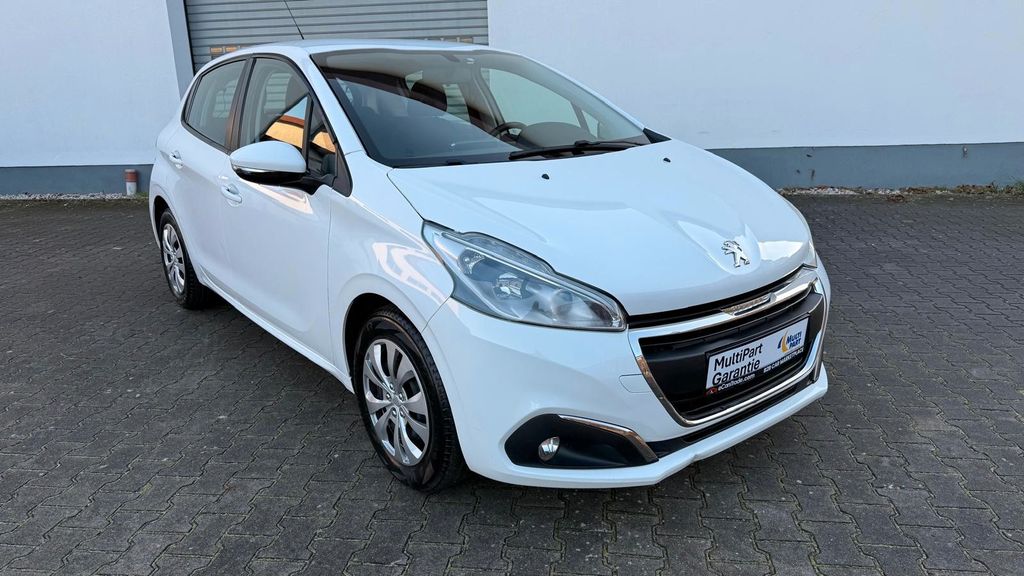 Peugeot 208 150.000 km 5.200 &euro; Berlin 13088