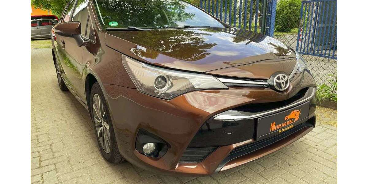 Toyota Avensis 158.300 km 11.990 &euro; Berlin 12107