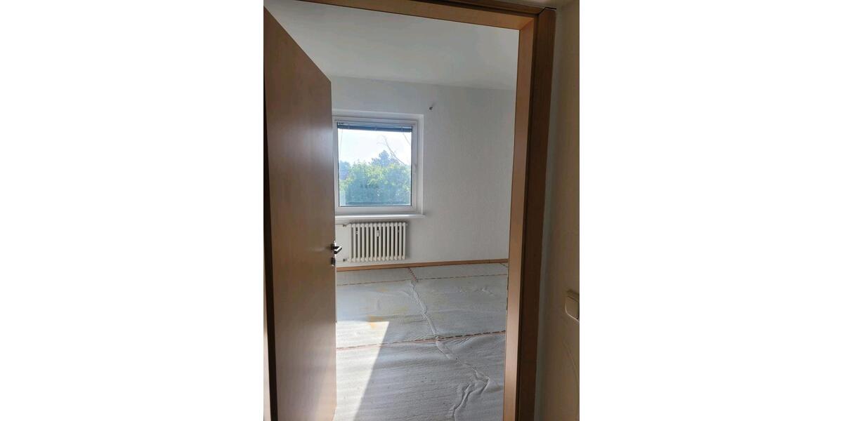 Dachgeschoßwohnung Berlin Lankwitz - 2 Zimmer, 45 m&sup2;, 240.000&euro; | Angebot:26888010