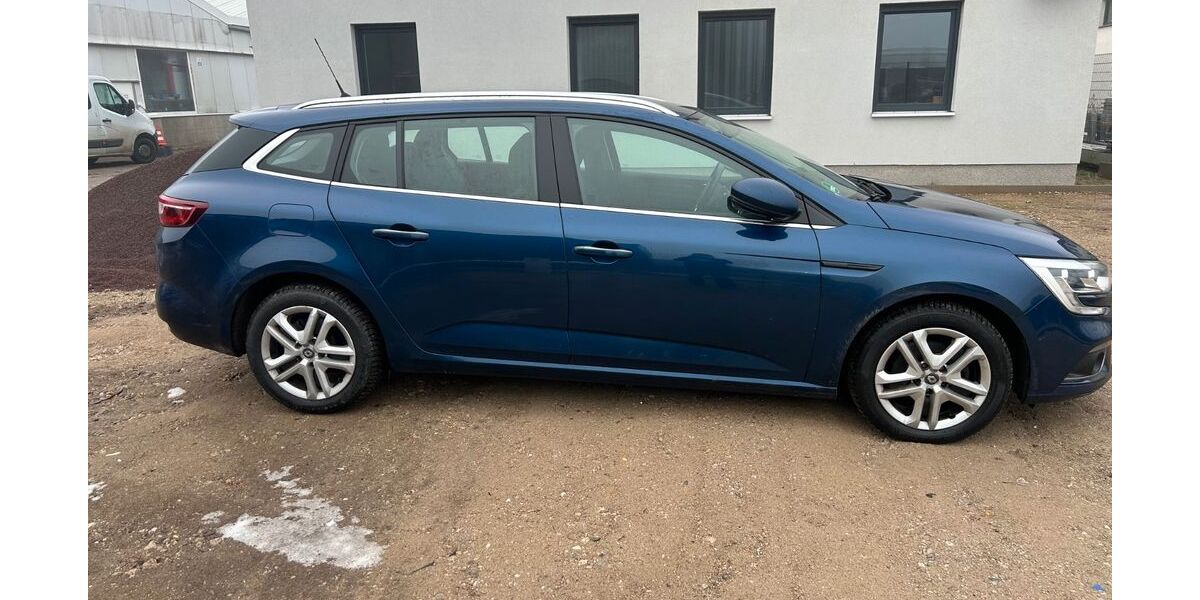 Renault Megane 50.500 km 13.500 &euro; Zeestow 14656