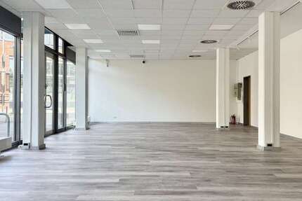 Einzelhandel in Potsdam Drewitz 2.235 € 149 m² zimmer