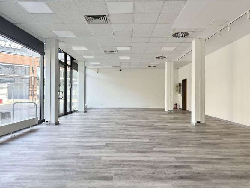 Einzelhandel in Potsdam Drewitz 2.235 € 149 m² zimmer