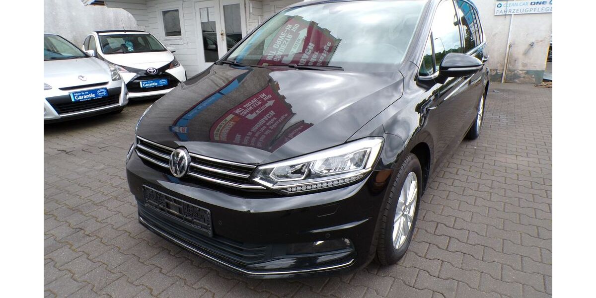 VW Touran 180.000 km 16.990 &euro; Berlin 12347