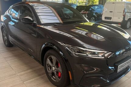 Ford Mustang Mach-E 36.189 km 35.549 &euro; Berlin 10319