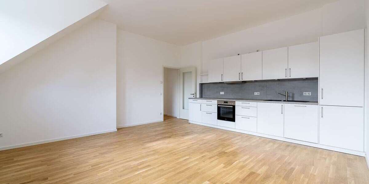 Etagenwohnung Beelitz-Heilstätten Heilstätten - 4 Zimmer, 146 m&sup2;, 1.600&euro; | Angebot:26054699