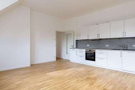 Wohnung Beelitz-Heilstätten Heilstätten - 4 Zimmer, 146 m&sup2;, 1.600&euro; | Angebot:26054699