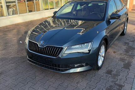 Skoda Superb 144.500 km 17.300 € Berlin 10999