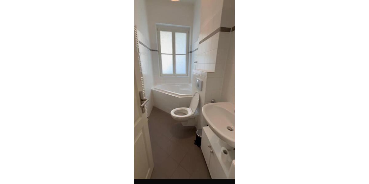 Erdgeschoßwohnung Berlin Friedrichshain-Kreuzberg - 2 Zimmer, 1 m&sup2;, 725&euro; | Angebot:26504938