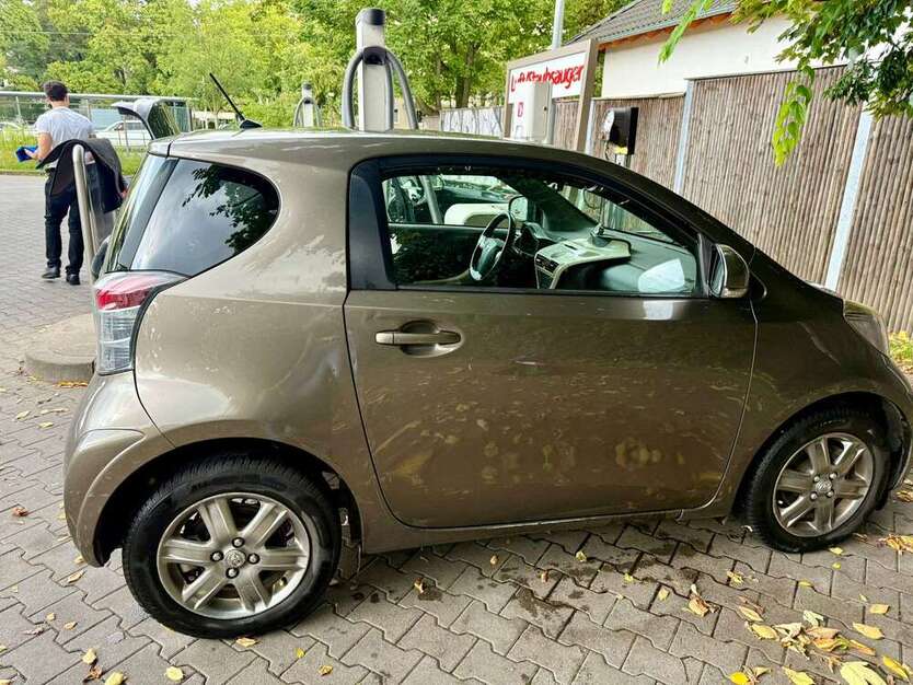 Toyota iQ 157.192 km 3.700 € Berlin 12587